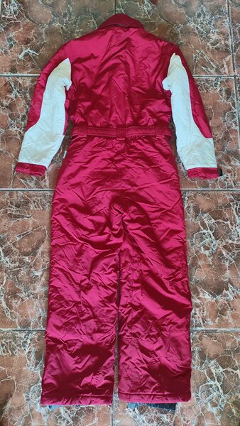 Vand costum schi culoare rosu- grena sidefat, cu gluga